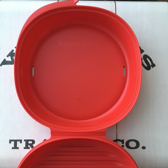 Tim Hortons reusable container - Picture 5 of 5